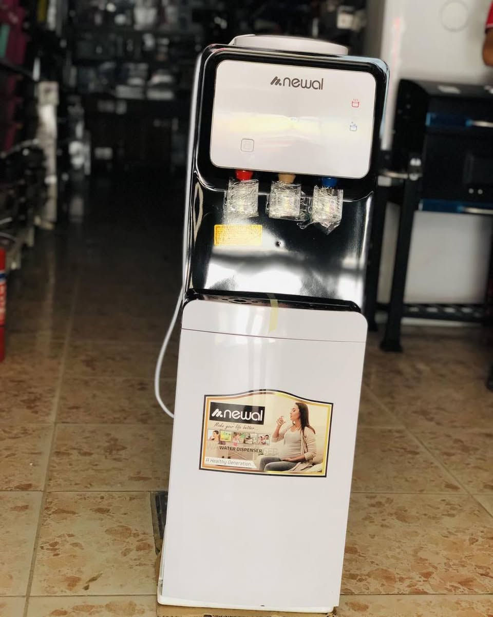 براد ماء حار بارد من نوال كود 053 
السعر 160 
تواصل ***********
#H4
#اثاثك
