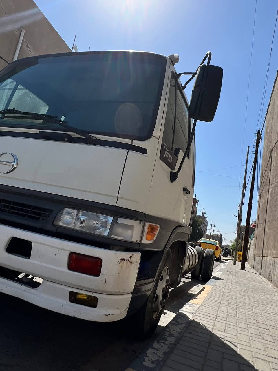 السلام عليكم هينو انكر البيع دخول جديد باسمي تحويل ثاني يوم 80فول عادي سياره بعدهي زيرو (ملاحظةة اروس بسياره )صغيره إذا عندك مكانه بصره /***********
سعره 225
