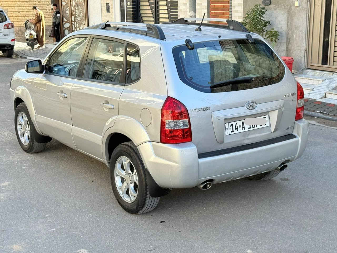 توسان 2009 خليجي فول مواصفات السعر 98 وبيها مجال قليل مكفوله ضربه وصبغ وتبديل رقم الدولي تحويل مباشر تبريد ❄️ دواخل جديده حداديه جديده تخم تاير السياره جاهزه اي نقص ما بيها مكاني كربلاء للستفسار ***********
