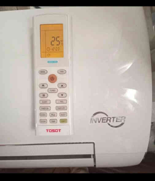 سبلت توسوت حجم(واحد طن) انفيرتر اقتصادي يشتغل علسحب 
جهاز نظيف جدآ بلادي على وضع الشركه بدون اي تصليح مشتغل موسم واحد فقط 
 شغال تدفئة تبريد ملحقاته كامله 
بوراي ريمونت قاعده وايرات غازه مقفول 
سعره 400 مع التنصيب والنقل داخل بغداد فقط 
مكاني بغداد قريب الشعب بوب الشام     للاتصال *********** او وتساب
موجود خدمة توصيل داخل بغداد فقط
