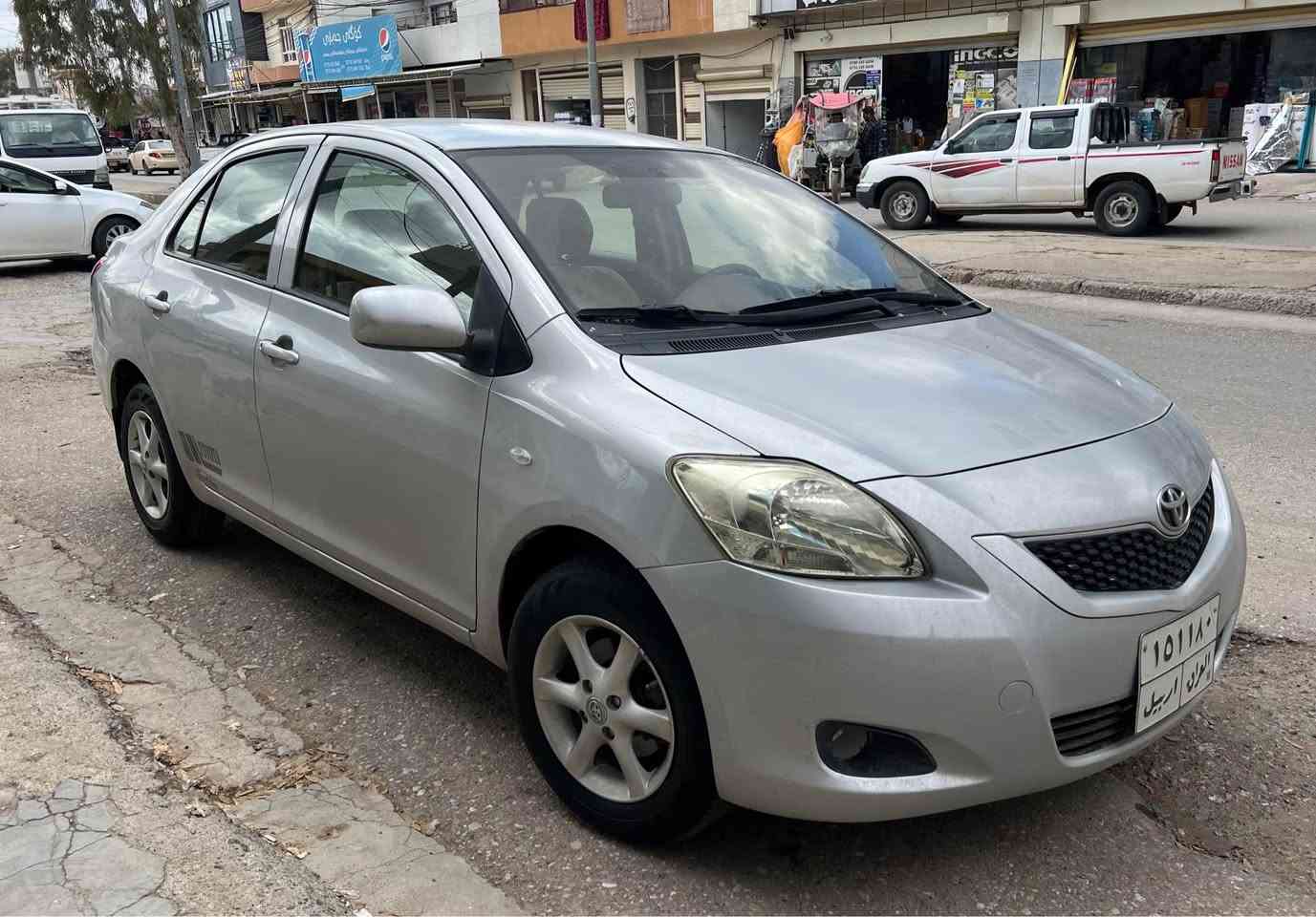 يارس 2009 سةنةوي ساليكة بةسةر چووة گير توماتيك گير مةكينة تةبريد تةقةو رةقة بةشةرت يةك پةلةي بوياخة بي ناو گرتن نرخ 80 گةلا و مةعامةلة 
***********
*********** السليمانية, العراق
