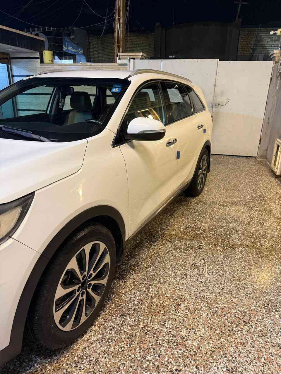 سلام عليكم سورنتو 2016 خليجي مكينة 6 سبعة راكب ثلاث قطع تبريد مثل ماموضح يمكم بل تصوير السعر 215 وبي مجال واني مكلف بل نشر يرجو تواصل اتصال أو واتساب العنوان بغداد  ***********
