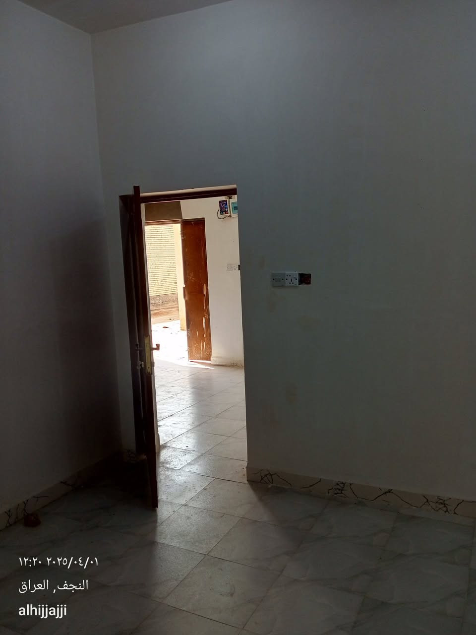 بيت زراعي للبيع 
50 متر طابق واحد بناء درجة اولى مال جناي منطقته مخدومة وناسها طيبين البيت جاهز للسكن وكامل من كلشي سخان خزان خط مولدة ماطور ماي سطح اشتايكر بناء البيت كله طابوق و اساس سقف كونكريت مسلح و جاهز من كلشي بياض سيراميك خلاطات مصابيح انارة و بسعر مناسب للمعلومات الاتصال على ***********
