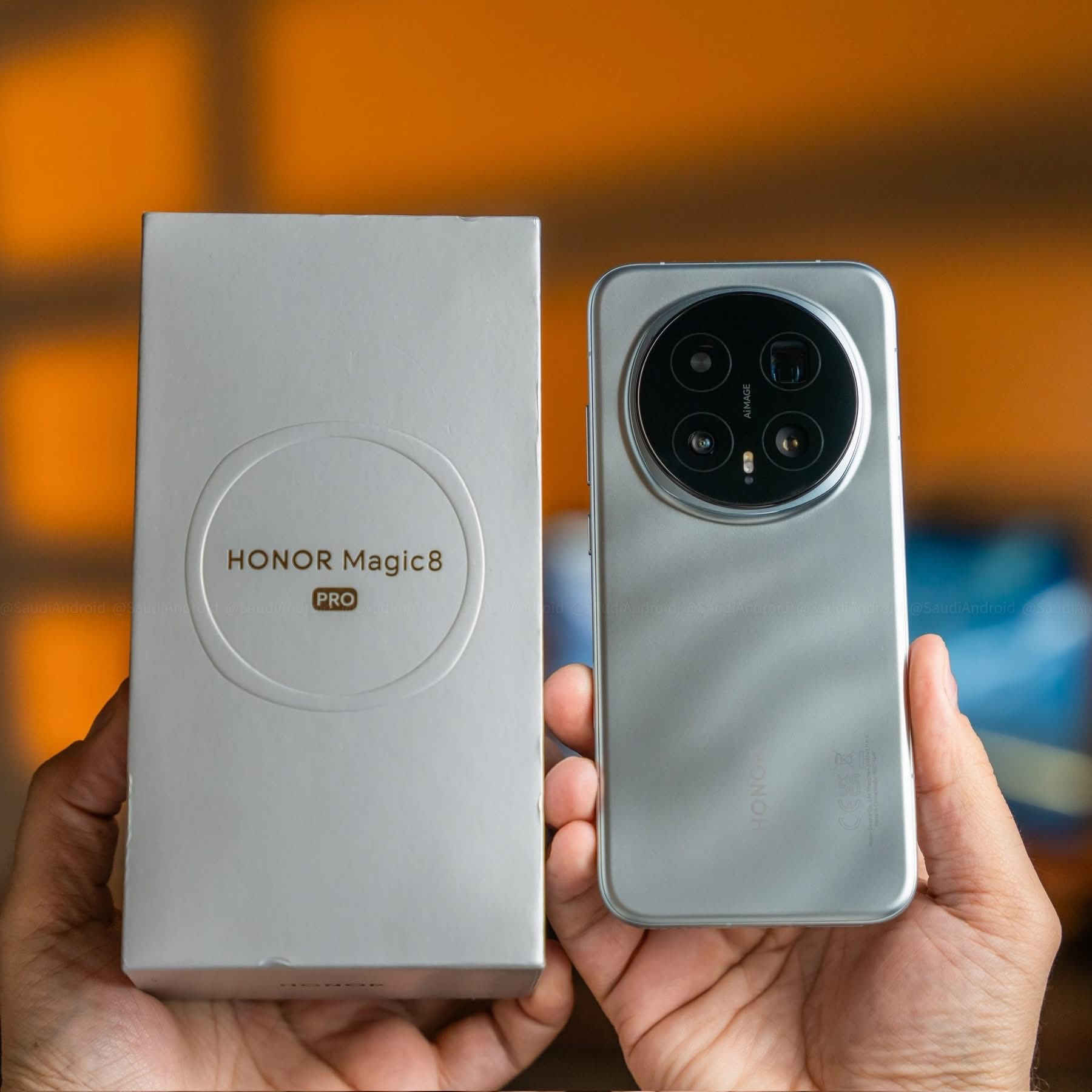 اشتري من شركة النيزك 💛 وعيديتك علينا 🎁🎊

𝐇𝐎𝐍𝐎𝐑 𝐌𝐚𝐠𝐢𝐜 𝟖 𝐩𝐫𝐨 ✨

تحفة فنية تنبثق من روعة الفضاء والطبيعة 🔮، تجمع بين فن الإتقان وسحر التقنية الحديثة

🔹المعالج : Snapdragon 8 Elite Gen 5  (5G)
 
🔹 شاشة تدعم: LTPO OLED, 1B colors, HDR, 120Hz
🔹حجم الشاشة :  6.71 إنش 📲
🔹ذاكرة الجهاز : 512GB💾
🔹ذاكرة النظام : 12GB 💾
 ‏
🔹الكاميرات الخلفية : 
📸50MP (Wide)
📸200MP (telephoto)
📸50MP (ultrawide)

🔹الكاميرة الأمامية : 50MP + TOF 3D 📸
🔹تصوير الفيديو : 4K (الامامية و الخلفية) 📸

🔹البطارية : 7100mAh 🔋
🔹‏يدعم شحن السريع 100W 😮⚡
🔹‏يدعم شحن الاسلكي السريع 80W 😮⚡
🔹‏يدعم stereo speakers 🔊
🔹‏مقاوم للماء والغبار بمعيارين IP68/IP69k 🌊
🔹‏يدعم شفرة الأكترونية eSim 📶

 ‏ احصـل علـيه الآن من النيزك 🧡

البيع بالتقسيط والنقد والدفع الالكتروني وتوصيل داخل عموم العراق
ــــــــــــــــــــــــــــــــــــــــــــــــــ

قـم بكتـابـة نقطة ( . ) ليصـلك الـرد عـلـى بـريـدك الخـاص📥🩵

‏‎- للـتواصل :
☎️ ***********
☎️***********
☎️***********

‏‎خط الصيانه
☎️ ***********

‏‎
