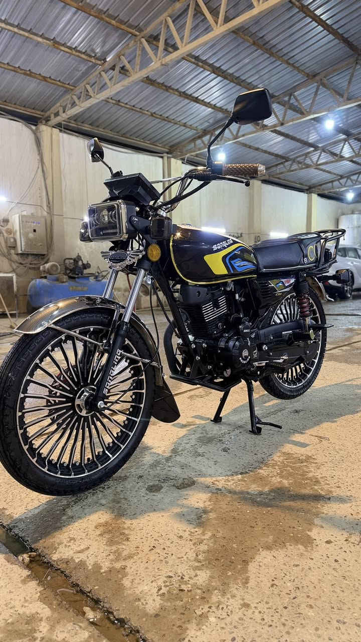 (للبيع)
دراجه نوع سولنك📍
📌الموديل:2026
الحالة : ممتازة صار كم يوم من فتحتها من الكارتون✅
المحرك : 200cc❗️
أستخدام شخصي⚠️
📌بصمة وتشغيل عن بعد
📌شاشة
📌دهن كلة امزويل ماخلي غيره
📌مكينة كير تايرات كلشي بيها مكفول وشركة بشرط و اي عيب مابيها 
📌سبب البيع للي يحب يعرف عجبني بطحه واريد ابيعها 
📍الموقع (سامراء)
📌السعر(850)
رقم الهاتف(***********)
