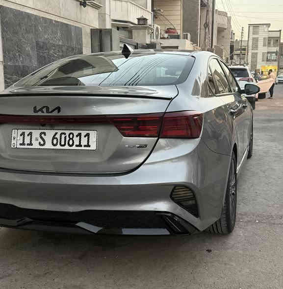 كيا فورتي 2023 GTline
بيع فقط فول مواصفات 1/1   

محرك 2000            

رقم بغداد باسمي ماشية 50.000 كيلو متر   

بصمة تشغيل عن بعد 

 سلايد روف 

شحن لاسلكي

سايد بريك كهربائي / اوتو هولد 

شاشة كبيرة كامرة 

ستيرن رياضي 

شفتات ستيرن 

كشنات جلد 

داخل السيارة مختم GT بكل مكان 

رادار 360 درجة تحديد مسار تنبيه تصادم نقطة عمياء 

ويل كب 19

لايت فول LED

بك لايت LED 

وبعد هواي مواصفات الفول

ضررهة موجود بلصور وضرر قبق الجنطه مصبوع والدعاميه نفس اللون 

السعر 170  وبيها  مجال مكاني بغداد

رقم الهاتف ***********
