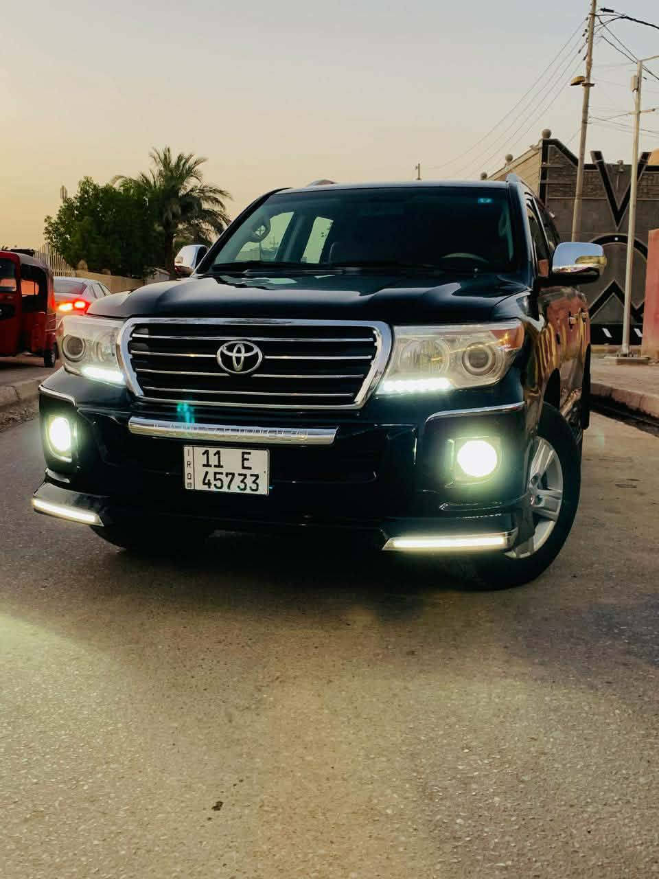 لاندكروز ٢٠٠٩ رقم بغداد نكليزي سنويه جديده  ٦سلندر شاشه كامرا بصمه بيهة صبغ بالاحزام اني ابيع عام مكفوله من الظربه والكص والكلبه السياره جاهزه من كلشي تخم تاير قبل شهر شديته كير محرك حداديه جاهزه عنوان بابل القاسم بيع المراوس بقل منها السعر٢٥٠وبيهة مجال بصيط شدتين وخمسين ***********
