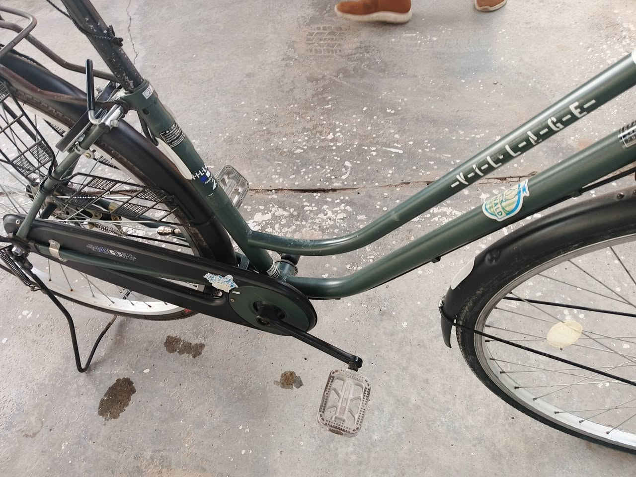 بايسكل للبيع 27 جديد باله السعر 130 بيه مجال مكان بابل مشروع المسيب ***********
