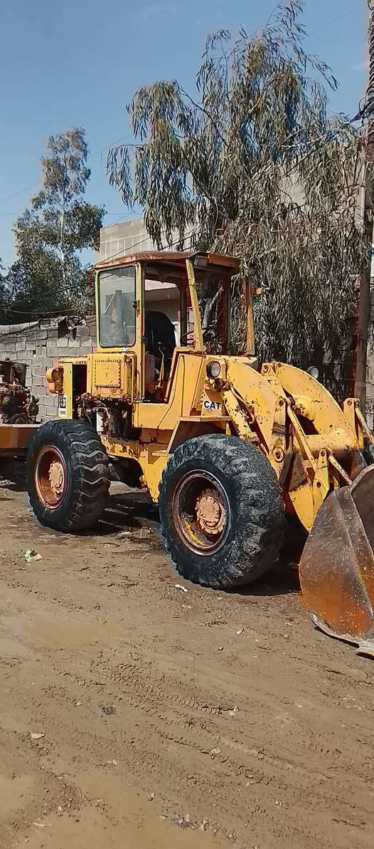 شفل كتربلر 920رقم بغداد الاماني مكفول من فطر ولحيم 
محرك بخاخ كير اكسل شركة ممفتوح جاهز للعمل 
مكان بغداد حي البتول قرب الجسر الفرنسي 
***********
