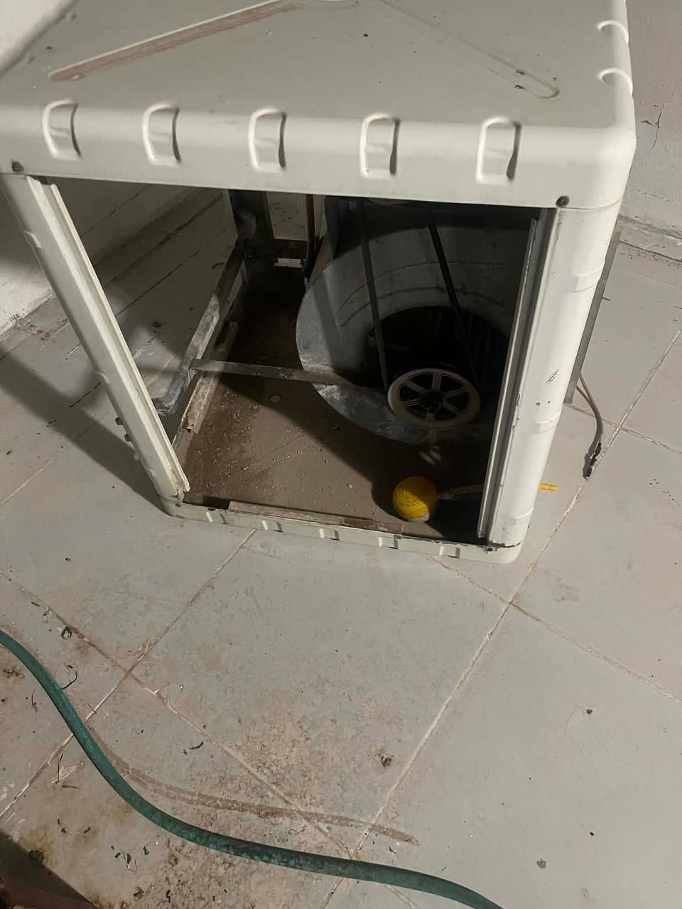 للبيع داخل اربيل،،. مبرده 2.5
