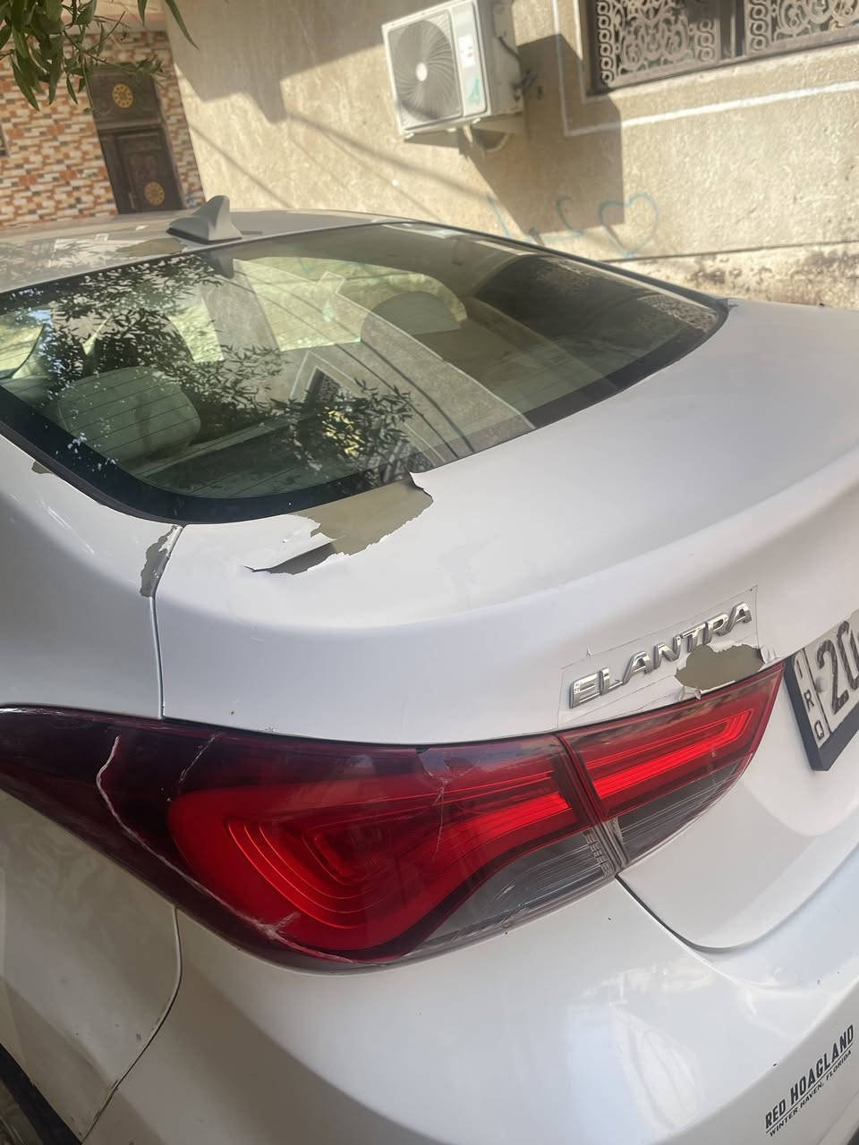 النترا
وارد امريكي

موديل2016

ليمتد فول مواصفات عدا الفتحه

منظومة بانزين جديد

تخم تاير جديد

سلف جديد

منضومة تبريد جديده

كرسي السائق كهربائي

 كامره خلفية وشاشة

(ضربتها بسيطة)

لون ابيض بي تقشير 

سيارة فول مواصفات (السعر)113ورقة المكان كربلاء باب طويريج

رقم الهاتف

***********
