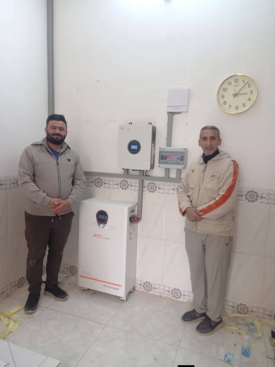 ✨ إنجاز جديد يُضاف إلى سجل النجاح ✨
بفضل الله أولاً، وبجهود كوادرنا الفنية والإدارية، تمكنت شركة زحل للطاقة الشمسية من تنصيب أكثر من 80 منظومة طاقة شمسية خلال الأسبوع الماضي فقط 💪
للتواصل والاستفسار 
‏‪***********‬‏ أ.بشار
