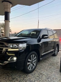 لاند كروز 2020     VXS   5700  ساز اصلي رقم اربيل الدولي  بأسمي شخصياً...