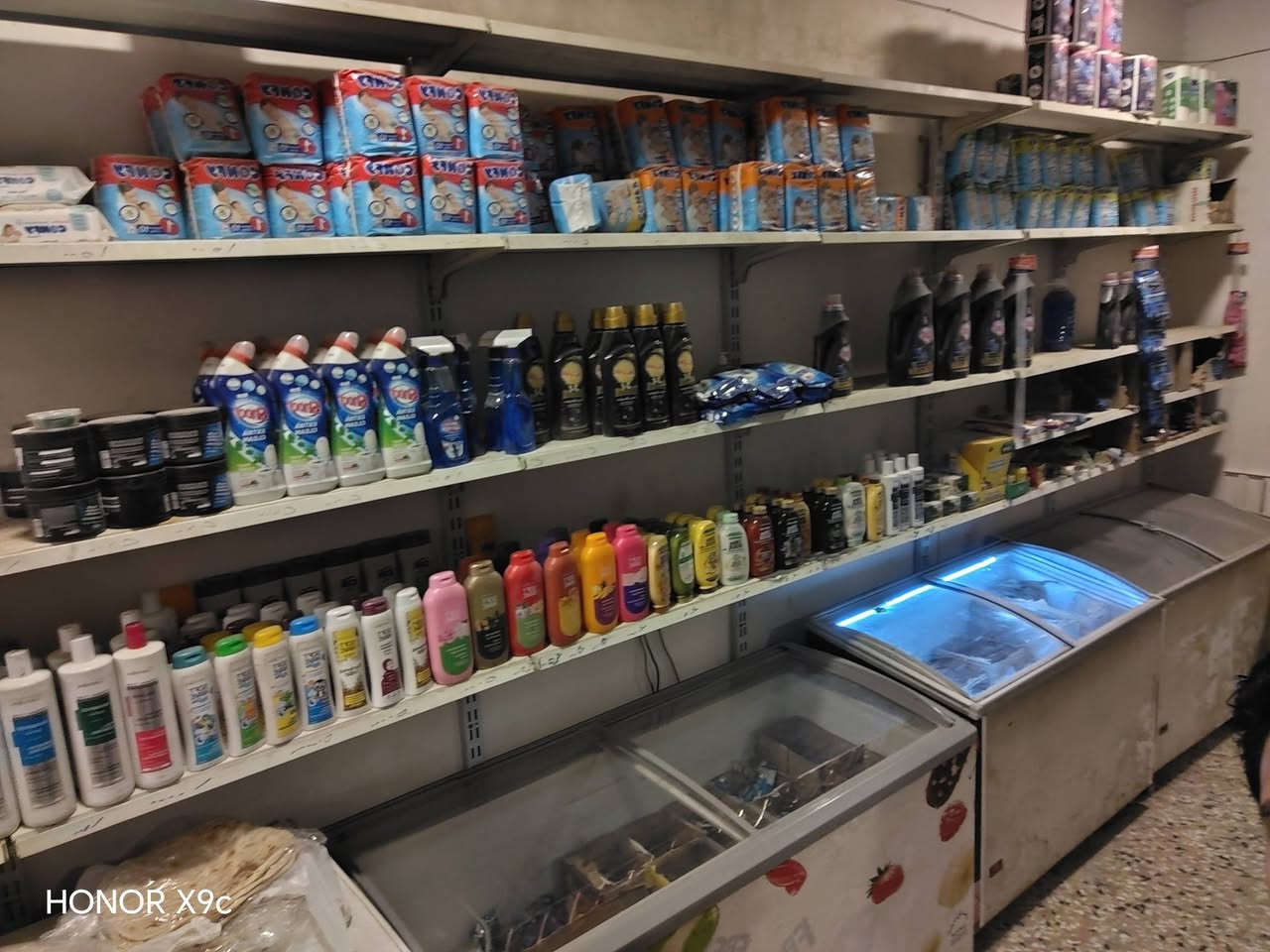 السلام عليكم
غراض ماركت متكامله للبيع 

عدد البرادات 6  

مجمدات 3 

عوارض اجباس عدد 6

سبلت عامودي 2 طن

كونفيره حجم وسط

كونفيره حجم كبير 

سيستم كامرات مراقبه كامل 

ماسنجر مفتوح

*********** واتساب
