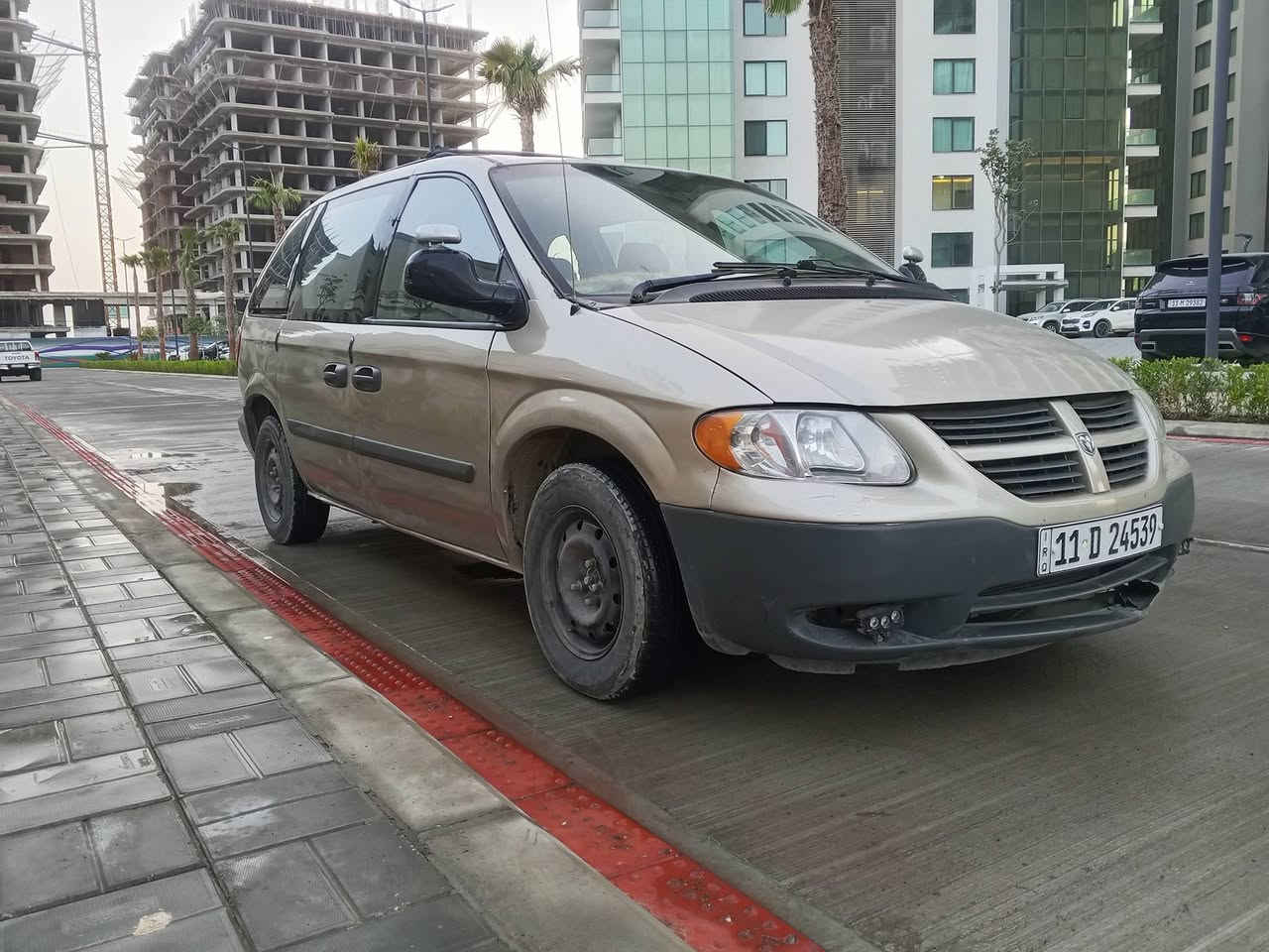 السلام عليكم 
دوج كرفان ذهبي 2006 رقم بغداد، 3.300 الهزة لل 7 مصفرة من كلشي، شاشة لمس كار بلي فول مواصفات، مزودة ب حصان بين السايق والسكن مكانها بغداد السعر 78،


**إذا كنت صاحب هذا الإعلان وتريد حذفه لأي سبب، رجاءا أرسل رسالة إلى الدعم الفني**