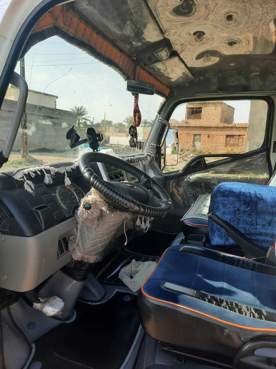 سلام وعليكم  كنتر للبيع مكفوله كفاله عامه موديل 2023 رقم سليمانية حداد جلال السفسار
على رقم ***********
