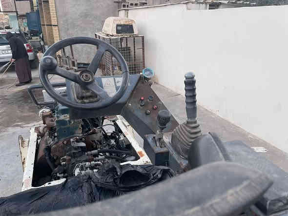 السلام عليكم 
حادلة تريكس 2007 دبل فابريتر شغالة وحيل حلوه ونضيفة هواي 

السعر 50 ورقة 
مكاني صلاح الدين 
رقم الهاتف ***********
