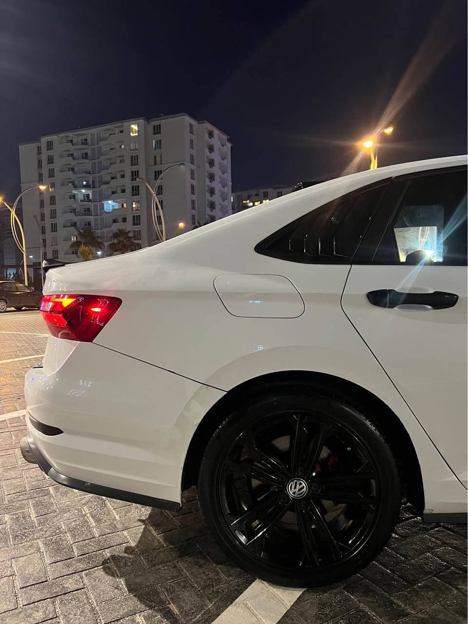 يالله
جيتا ٢٠٢١ gli ابيض
كير مكينة شرط 
صبغ بيها ثلاث قطع وبيها بالسقف موج احسب تعديل بيها
مواصفات الجيتا معروفه 
سياره كلش قوية وعزمها يخبل
كوشن هيتر
شاشه جبير
اربعه انظمه قيادة
عليها جارج بايب 
عليها صوت كزوز حلو
دهن كير ومكينه جديد
ماشيه ٦٢ الف
كهربايات شرط
حداديه امامي خلفي نظيف
وياله وتايرات نظيف
تحويل شرط 
سياره هزة وسنويه ورقم جديد 
مكان سياره اربیل
سعر 149$وبي مجال
رقم تليفون*********** وبي واتساب
للبيع او مراوس أربيل, العراق
