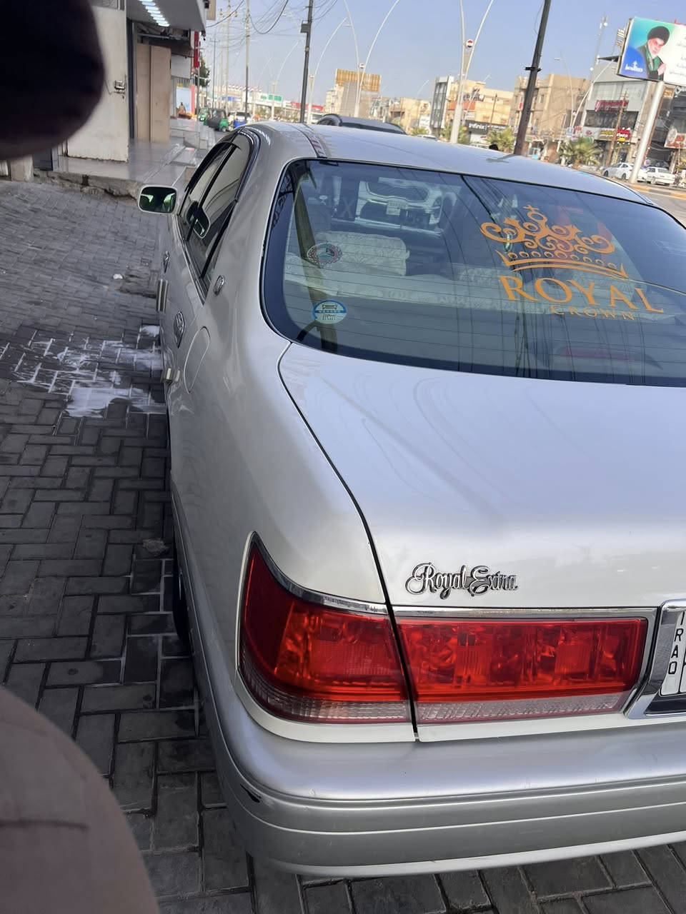 السلام عليكم جنون 2002
سيارة كارتون متومة بيها كصتين شغل شركة 
ماتبين ابد تجي وشوف بعينك معجون ابيضّ مال شركة
سنويه ورقام بيها السعر المطلوب 45 ورقه
تخم تاير بيها توني شاده مكان السيارة البصرة القبلة 
احلا من الصور بالكارتون  رقم الهاتف ***********
