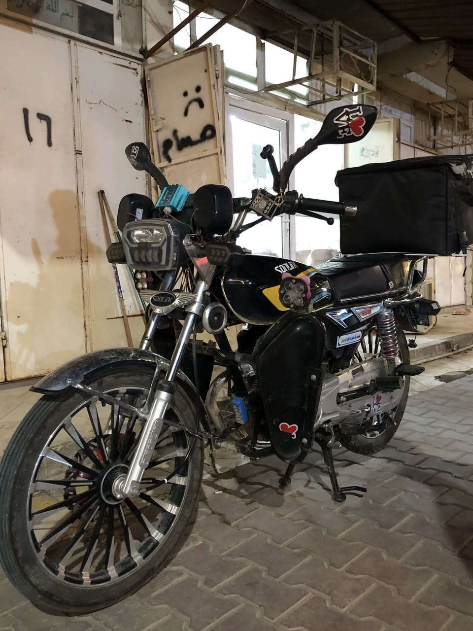 السلام عليكم سيفان ضاغطة وزنجيل موديل 25
المحرك الرصاصي الباب الاول 

نكرة سلف + تشغيل عن بعد بصمة 

ماشي شي قليل  

محرك شرط 

مابيها اي نقص 

كهربائيات كلها شغالة 

مكانها تكريت الاربعين 

سعر 800 بيها مجال قليل المو شراي لا يعلق 

للأستفسار ***********
