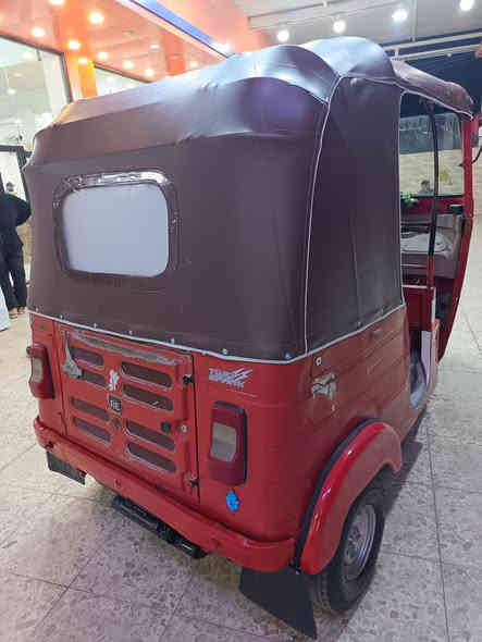 سلام عليكم تكتك ١٧ شهر ١٢ تكتك جديد لا ضربه ولا طاخه ولا صبغ بس دوس مكنيه جديد لا تنقيص ولا تبخير لا تكتك جاهز مابيه اي نقص المكان بغداد رشاد اورق المصطفى كامله سعر ٣٦٠٠ بيه مجال الشراي يتصل ***********
