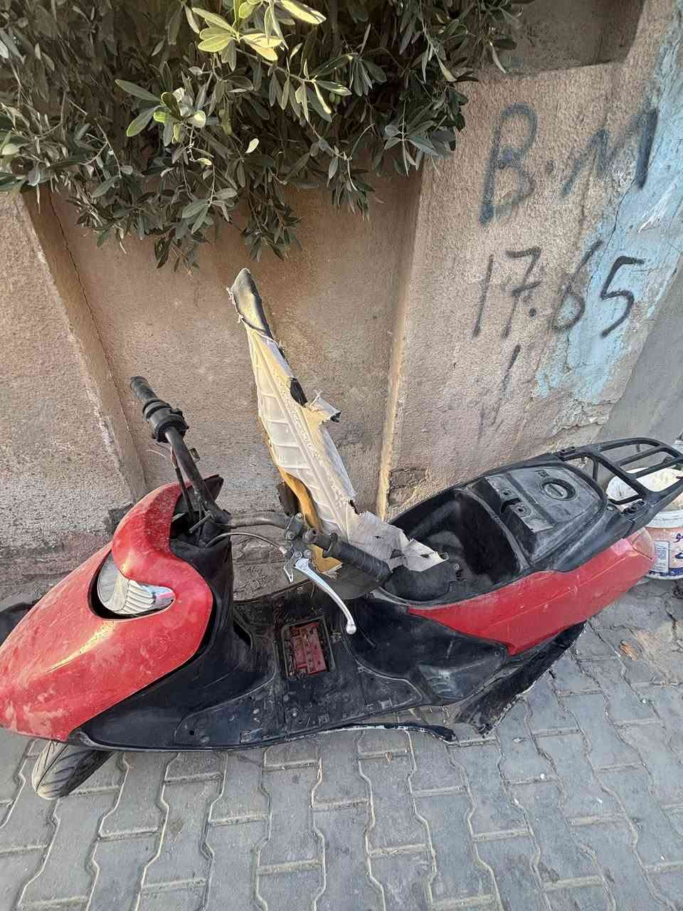 سلام وعليكم دراجه سبيسي للبيع سعرها ١٥٠ وبيها مجال


**إذا كنت صاحب هذا الإعلان وتريد حذفه لأي سبب، رجاءا أرسل رسالة إلى الدعم الفني**