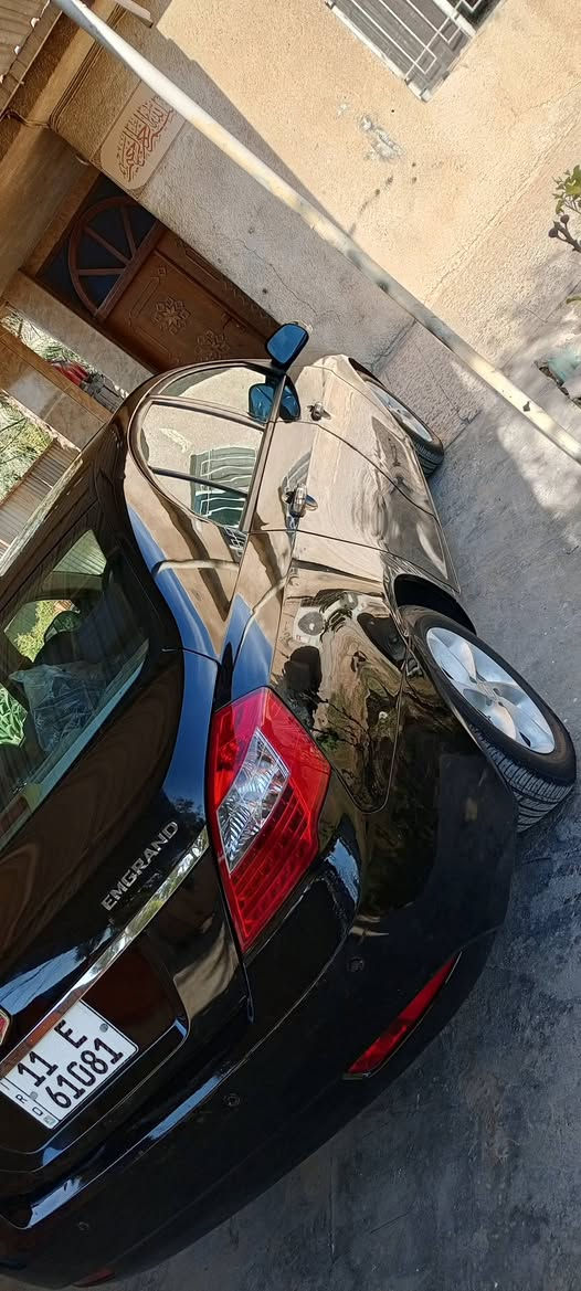 السلام عليكم جيلي أم كراند الحجم الصغير EC7 1800 موديل 2012
بعده على وضع الشركه كولشي بيه بلادي 

السياره مكفوله كفاله عاامه ع سونار بشرط 

السياره ماااشيه 70الف شرط الفحص 

مكفوله من الضربه والصبغ وتبديل حت دعاميات كفاله 

كير ومحرك مكفولات كفاله 

تبريد تتفئه كهربائيات كوله شغله 

صدره خلفي امامي كوله جديد جدا 

تخم تاير الامامي بعده جديده لوك 

رقمه بغداد دولي هزه جديده بسمي 

اسبيره بعده ما ناازل السياره جديده معنه الكلام 

الشراي يتصل ***********  فاضل العبيدي
