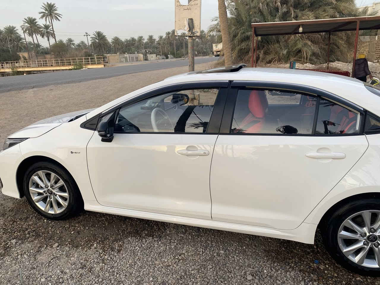 كورلا خليجي 2025 هايبرد كفاله عامه شرط الفحص  فول مواصفات داخل جلد احمر فتحه رادار كشن كهرباء تحكم ستيرن بصمه فول سنويه جديده كير محرك مكفولات مكان السياره كربلاء السعر 160 وبيه مجال اتصال ***********
