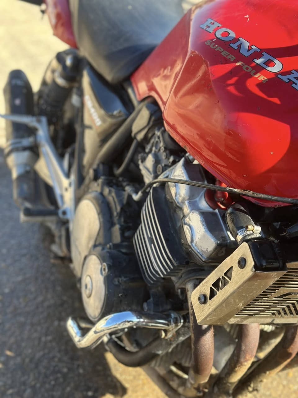 دراجة للبيع. بطح خط ثالث شغالة فول مواصفات 
للاستفسار والتواصل.
‭0771 657 3708‬
