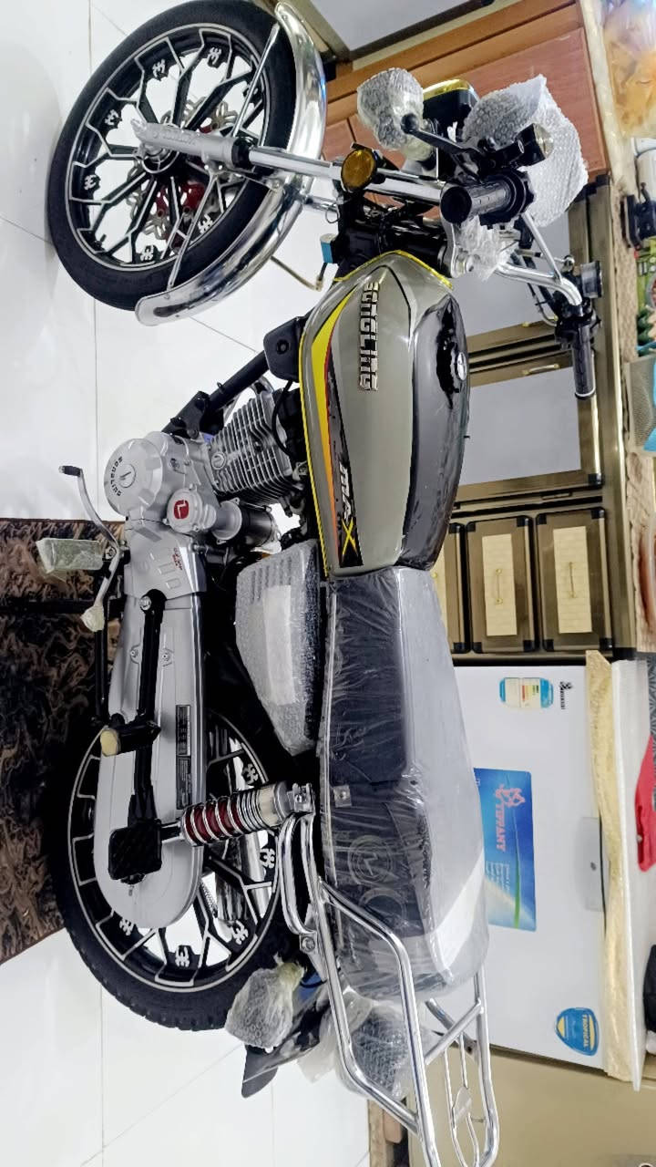 السلام عليكم سيفان موديل 2024طالعه بل 25 شرط دراجه جديده بعدها بل جيس لون مميزه سمنتي دشبول شاشه وسماعات بلاتوث التعرض مكينه 200 دراجه جديده بعد احله من الصوره اوراق مال وكيل 5اوراق الشراري يتصل مكاني حله شاوي يم فلكت غرفت التجاره السعر مال بيع 675 وهذا رقمي ***********
