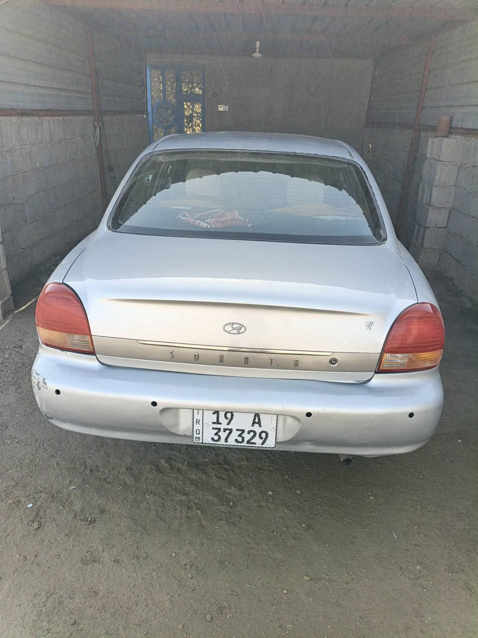 هونداي سوناتا موديل 2000
رقم أو هزه جديد تبريد شغال محرك رابعه سلندر كير أو محرك مكفول مصبوغه عام السعر 55 أو بيه مجال 
الرقم *********** بيه واتس أب
