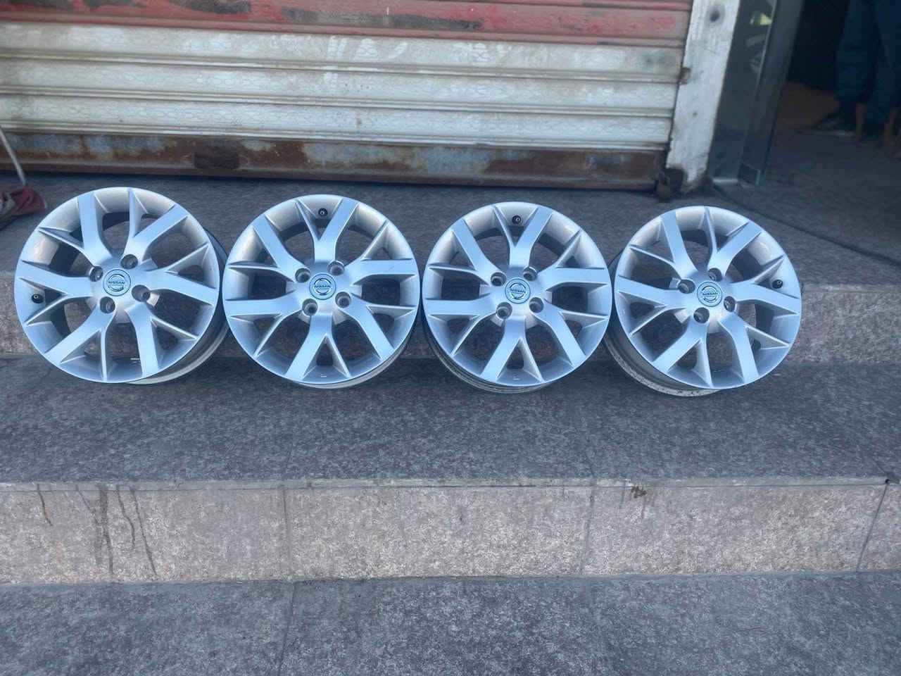 ويل كب نيسان حجم 15 بيع او مراوس *********** بصره قرب جامع الكواز
