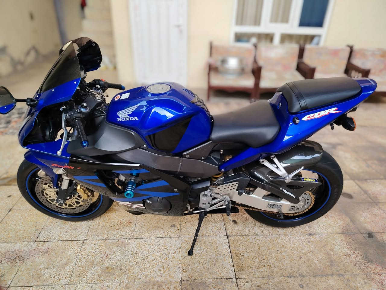 للبيع ماطور بطح هوندا دفل حجم ٩٥٤ الاستفسار اتصل ***********
