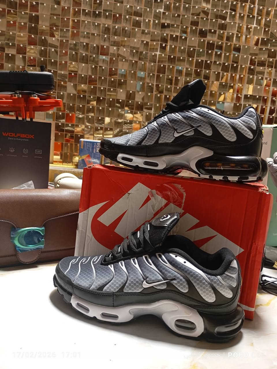 NIKE AIR TN
قياس 43
طول القدم 27.5
فيتنامي


**إذا كنت صاحب هذا الإعلان وتريد حذفه لأي سبب، رجاءا أرسل رسالة إلى الدعم الفني**
