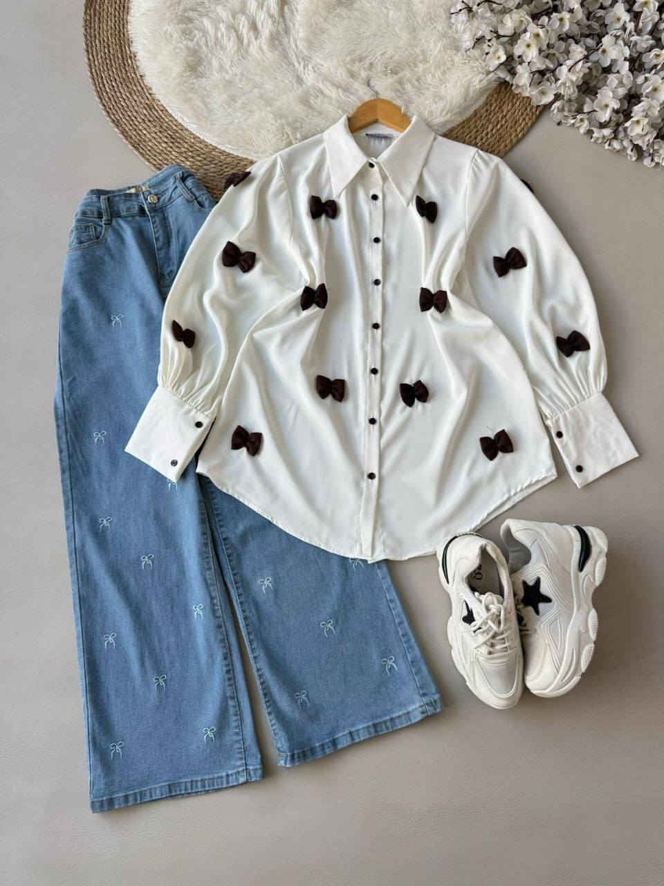 سيت قميص مع بنطلون للعيد😘

الوان كما معروضه😍قياس38الي48 موجود
توصيل لكل العراق 🚕


**إذا كنت صاحب هذا الإعلان وتريد حذفه لأي سبب، رجاءا أرسل رسالة إلى الدعم الفني**