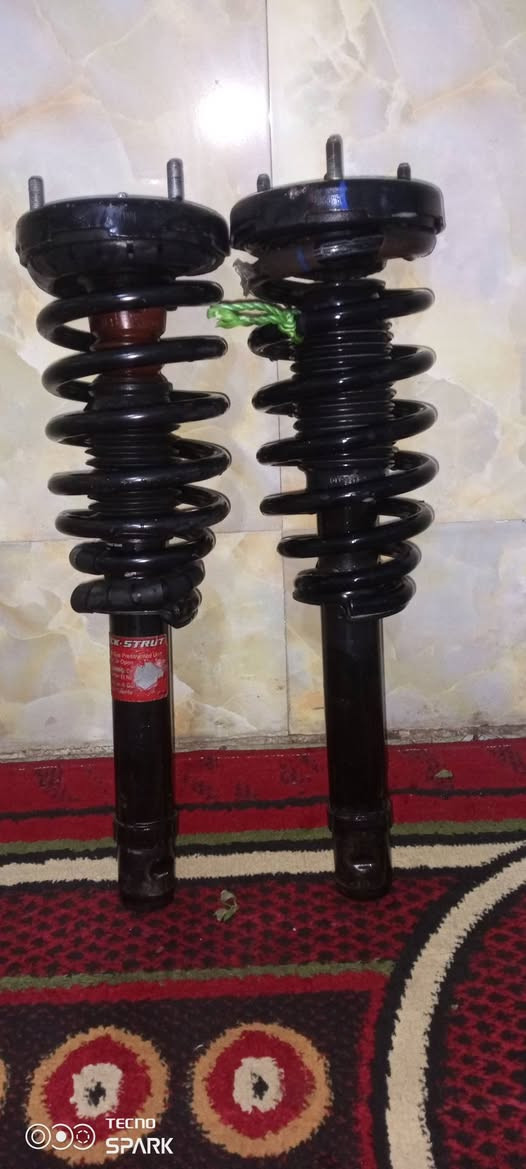 السلام عليكم ورحمه الله وبركاته
دبلات سوناتا مديل 10 
حاويه كارتون بعدهن 
مكاني ناصريه 
***********
