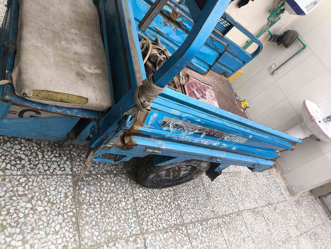 سلام عليكم ستوته عل شحن للبيع اسعر 500 وبيه مجال مستعجل على بيعته ارقم***********وتساب ما متواجد عل فيس
