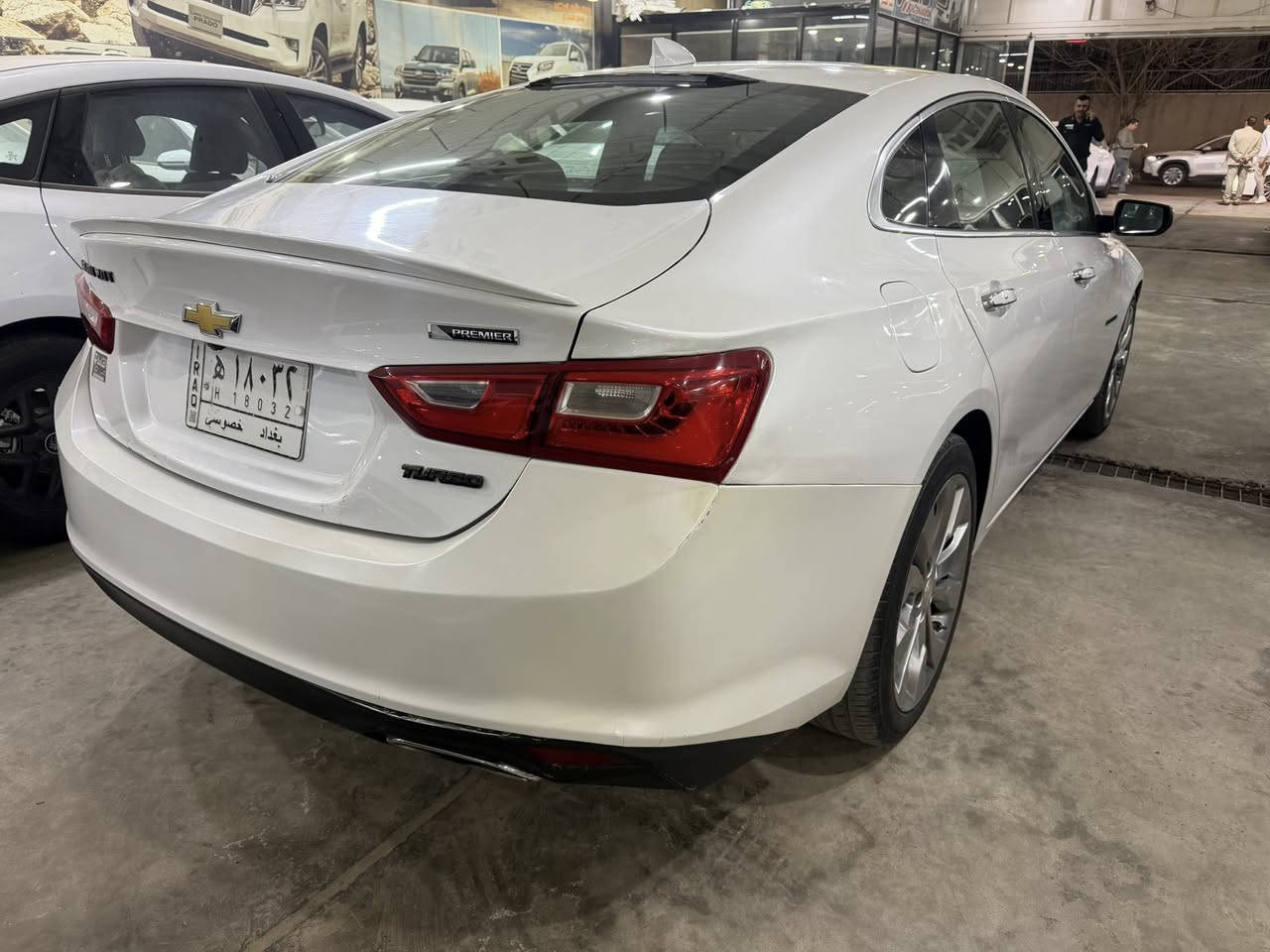 السلام عليكم ماليبو 2018 لون ابيض رقم بغداد وارد امريكي بدون صبغ بيه بارد فقط جاملغ خلفي 
السياره برايمر اعلى مواصفات بلماليبو مكينه ٢٠٠٠ تيربو 
كير محرك مكفولات 
السياره ع ايد وحده من جايه من امريكه ماشيه ٩٩ كم
بانورما وبصمه وجلد وكرسي كهرباء لايت زنون ويل جبير 
وباقي المواصفات المعروفه 
السعر :124$ بي مجال بسيط 
مكاني بغداد الكريعات
للاستفسار 
***********
***********
