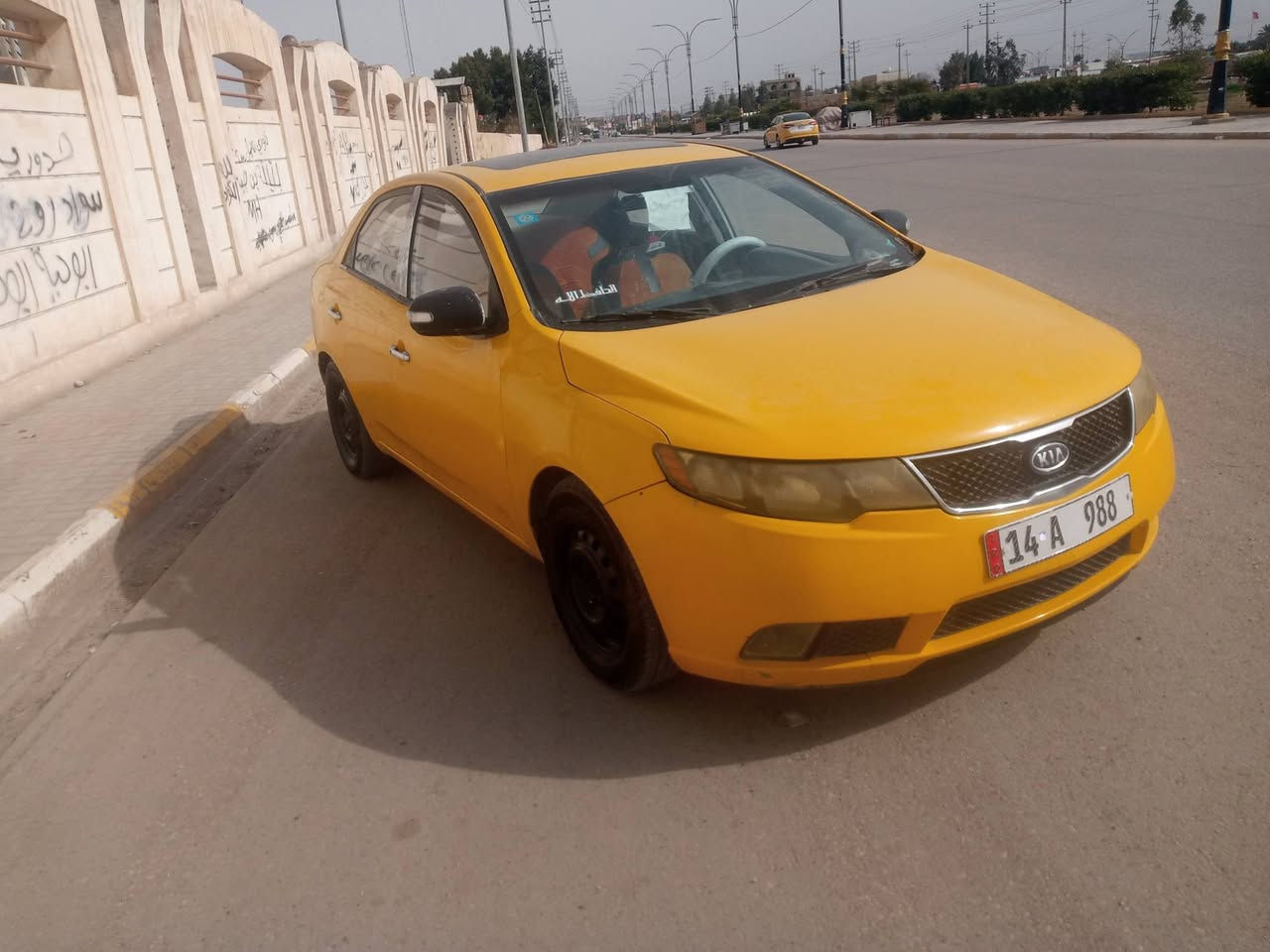 سلام عليكم 
البيع كيا فورتي موديل 2010 سياره جاهزه من كلشي مداور ثانيوم رقم دولي 14 بصره 
سياره فول بصمه فتحه 
سعر 75 مع مجال قليل 
مكان السيارة السماوة قضاء الرميثه 
***********
