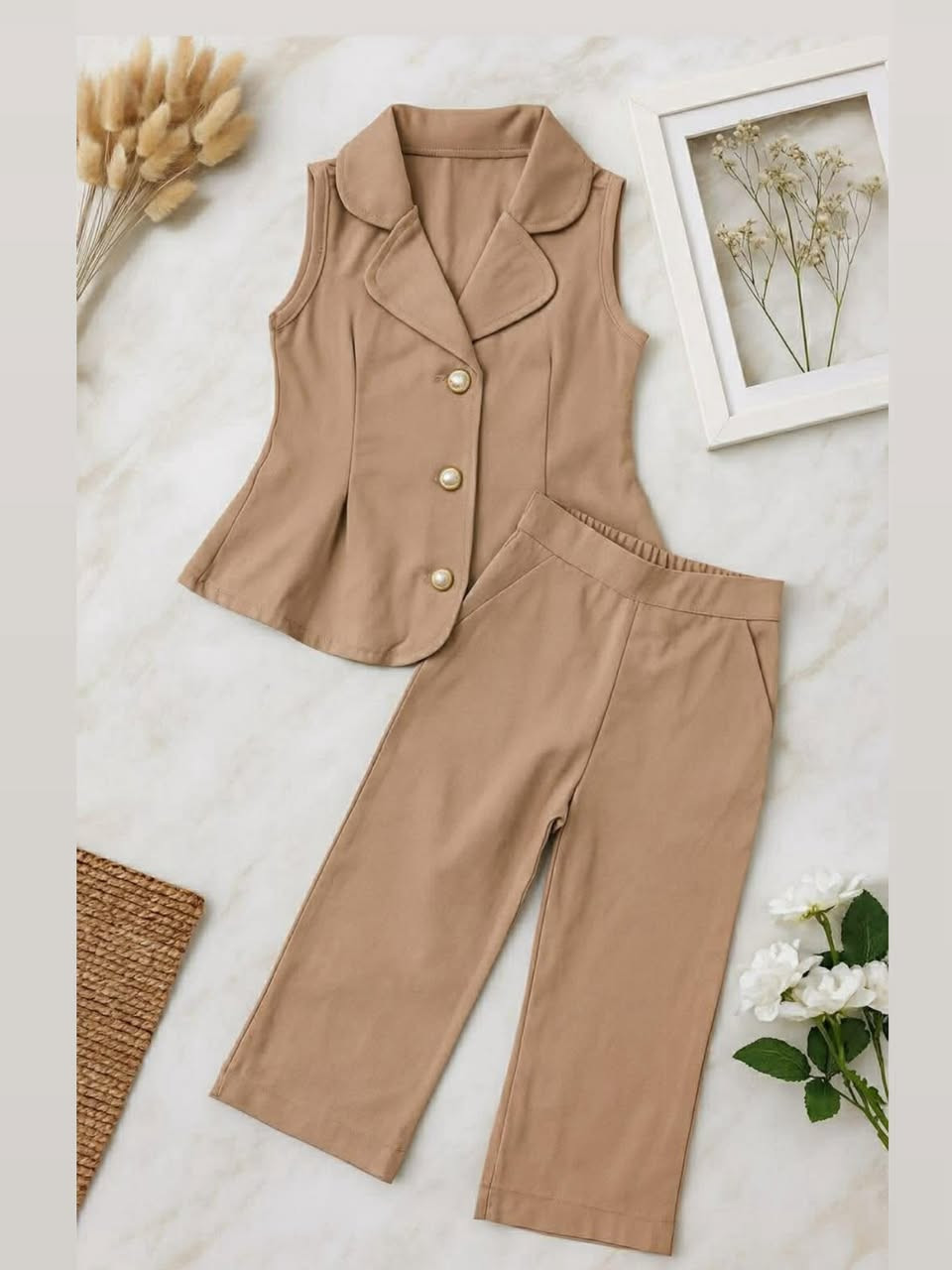 سوتات بهاريه ٧-٨ سنه 
انيقه
كوالتي جدا عالي


**إذا كنت صاحب هذا الإعلان وتريد حذفه لأي سبب، رجاءا أرسل رسالة إلى الدعم الفني**