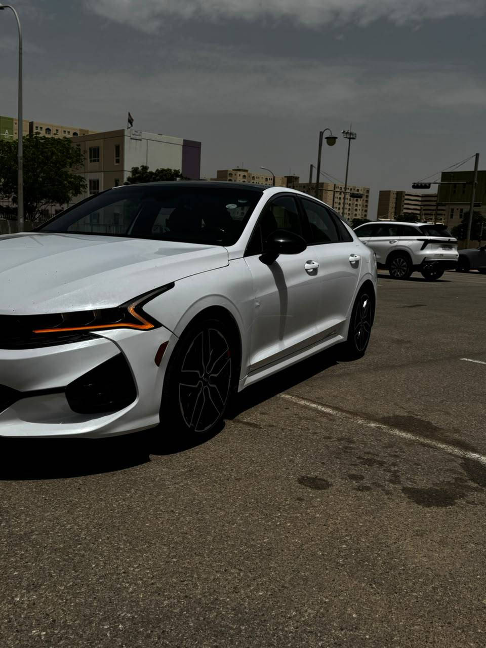 سلام عليكم K5 موديل 2023 وارد امريكي حادث 3 قطع بدون دواخل بس البنيد بدلته الجاملاغات صلحتهن فول مواصفات 1/1 المحرك 2500 تيربو GT السعر 205 وبيه مجال العنوان بغداد مجمع بسمايه و السياره بسمي هزه جديد الرقم ***********
