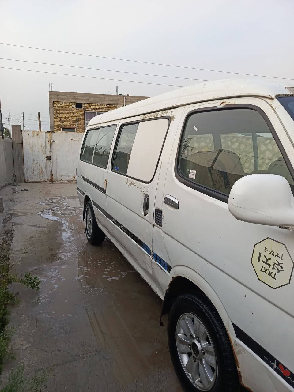 للبيع جنبي موصليه 2013كفاله من الضربه والصبغ مكينه بيها خيط بخار قليل ونجي4سلندر ياباني ماكو صرف كربلائيه كير كهربائيات شغاله داخلها نضيف ومدوشم تايرات نضاف مكاني بابل اعتذر عن المراوس السعر ... 30 وبي مجال للشراي 
***********
