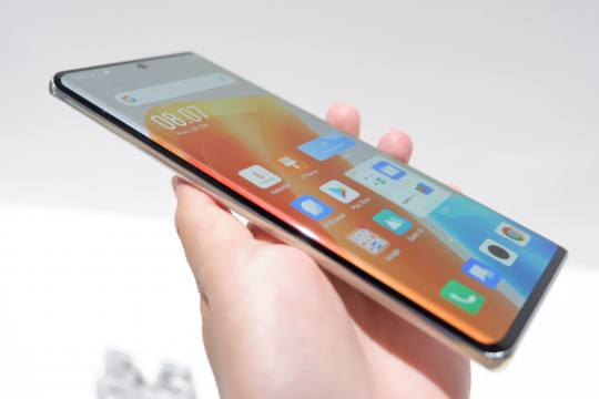 السلام عليكم  انفنكس زيرو الترا 

ذاكره 256 

سرعة شحن صاروخيه 180 واط يعني #يشحن_من_الصفر_الى100٪ بــ 12 دقيقه. 

كاميرا 200 ميغا بكسل .

الجهاز معروف بقوته ومواصفاته من الفئه العاليه لانفنكس.

الجهاز غراضه كامله حتى #وصل_الشراء_والضمان_موجود 
للبيع او مراوس 
مكاني كربلاء *********** كربلاء, العراق
