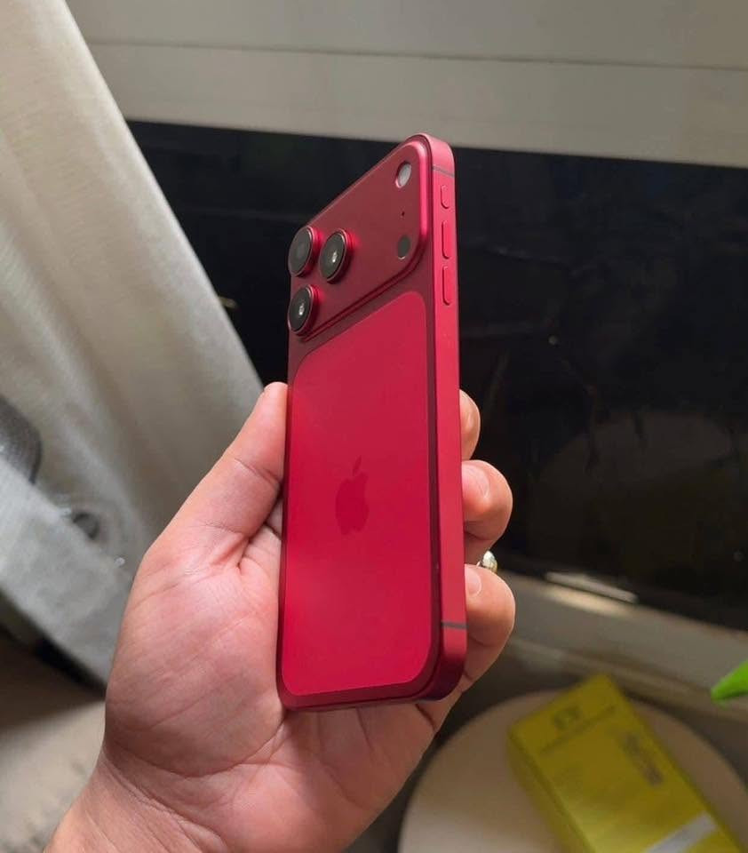 السلام عليكم ايفون Xs MAX محور 17 برو ماكس جهاز جديد كلش لون ماروني ذاكره 64  بطاريه 79 جهاز كله بلادي رايده 225 بي مجال بسيط متوفر توصيل جميع محافضات العراق ***********

