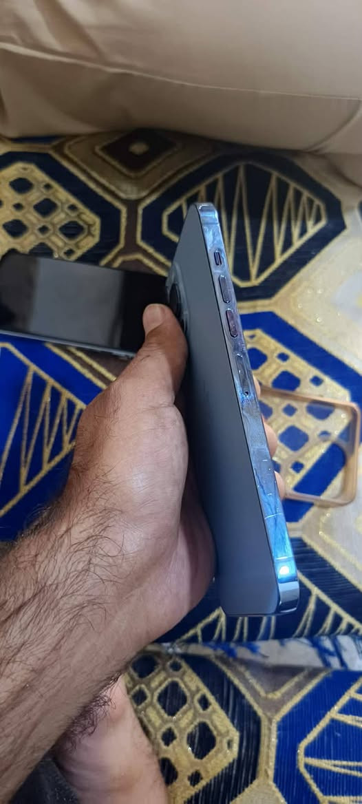 ايفون 13 برو ماكس 
دبل سيم 
ذاكره 256
نضافه 100 
اسعر 750 
***********

