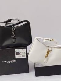 الأناقة ب 18 ألف بس🫢🖤🤍 جنطة YSL الموديل الأقرب لقلب كل بنية. عملية، كش...