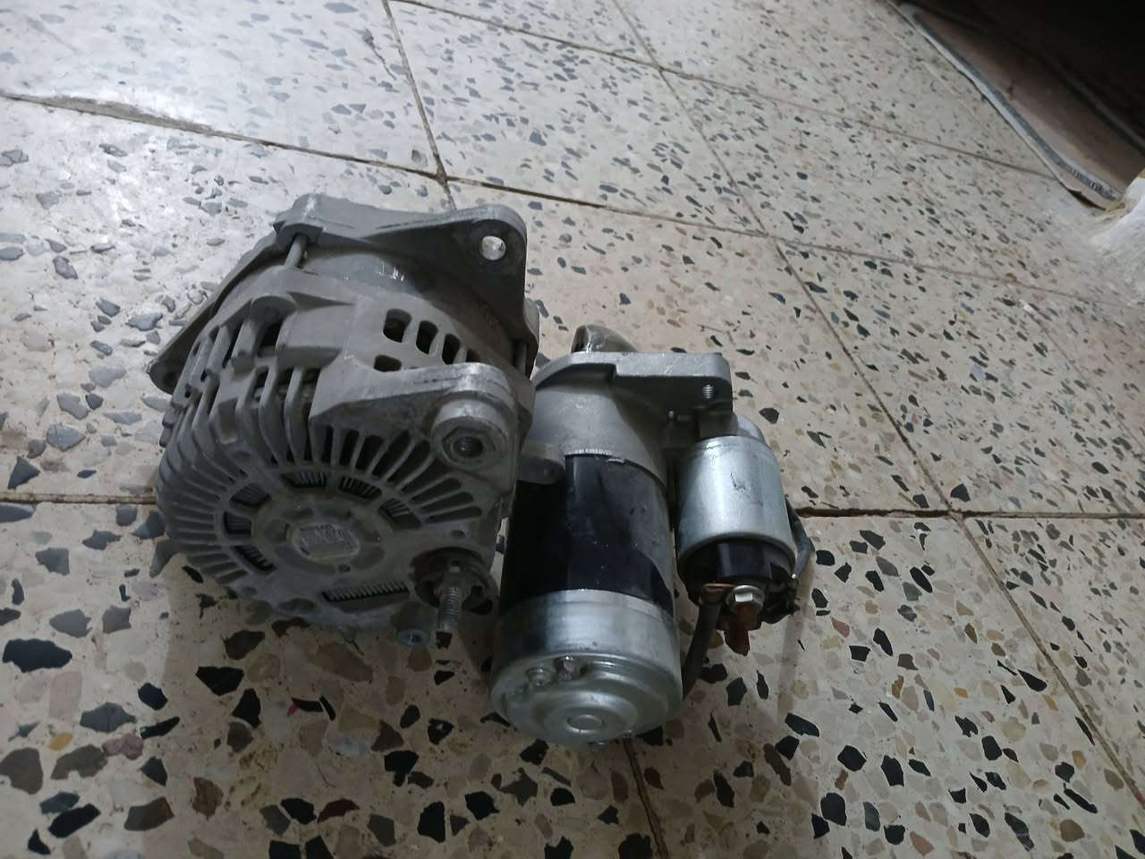 سلف وداينمو نيسان ارمادا موديل ١٨ شرط الفحص مال حاويه السعر مال بيع قفل ٢٥٠ الف مكاني محموديه ***********
