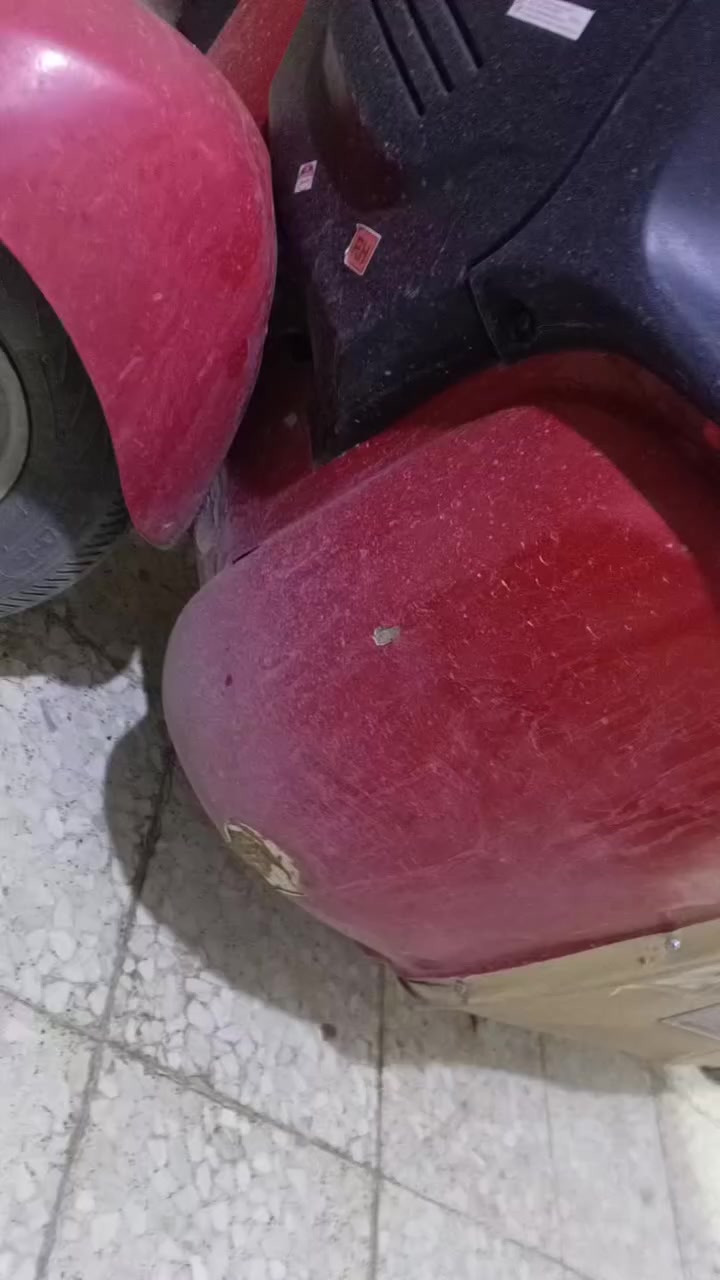 18شهر 12 رقم وسنويه
ضربتها بصفحه مثل ماواضح بل فيديو 
بغداد الزعفرانيه شارع المعهد ‏‪***********‬‏
