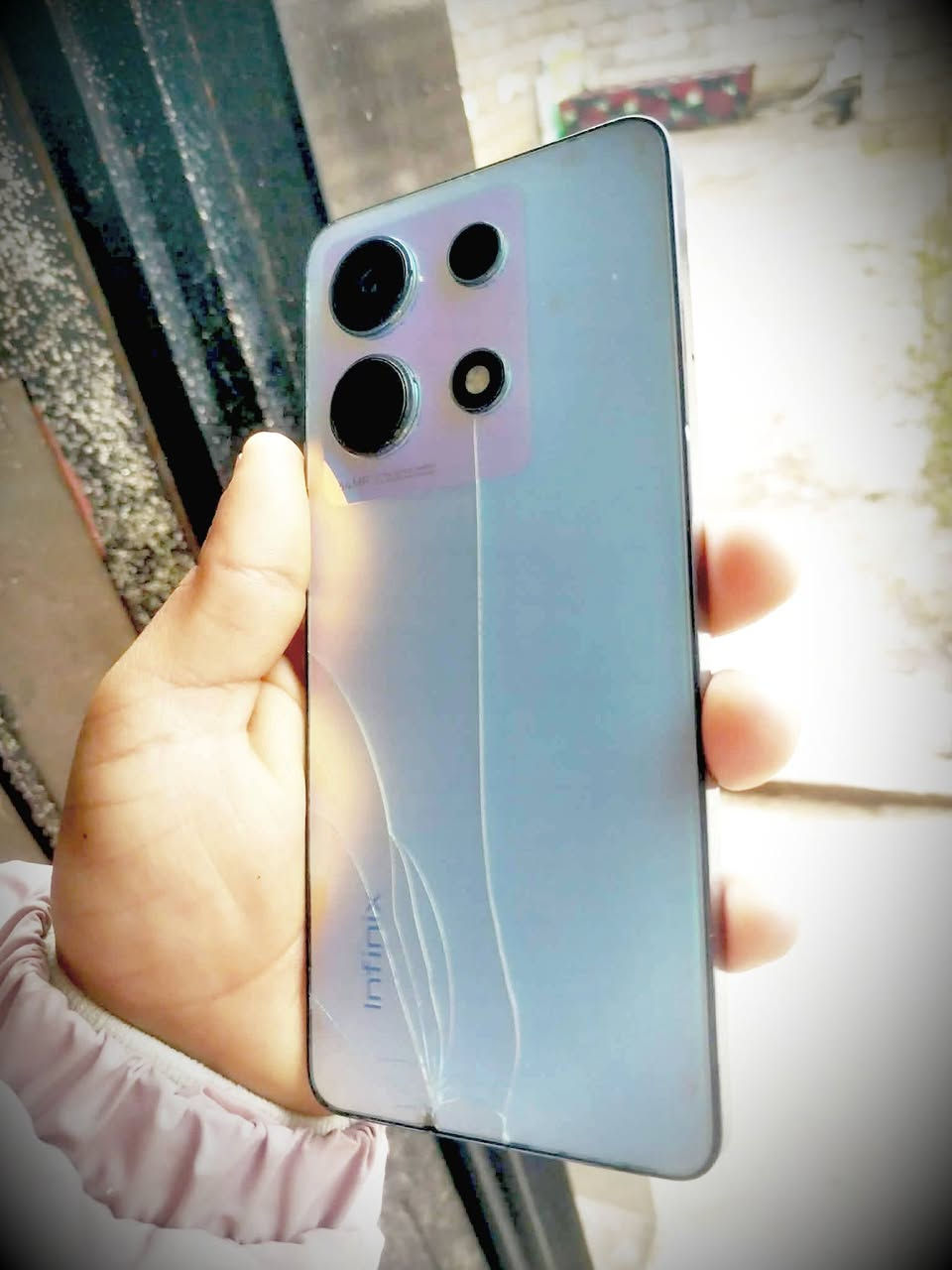 اينفنكس توت 30
ذاكره 256
رام16
صوت استريو
90فريم فقط بي كسر بالضهر 
جهاز فول نضافه السعر 110


**إذا كنت صاحب هذا الإعلان وتريد حذفه لأي سبب، رجاءا أرسل رسالة إلى الدعم الفني**