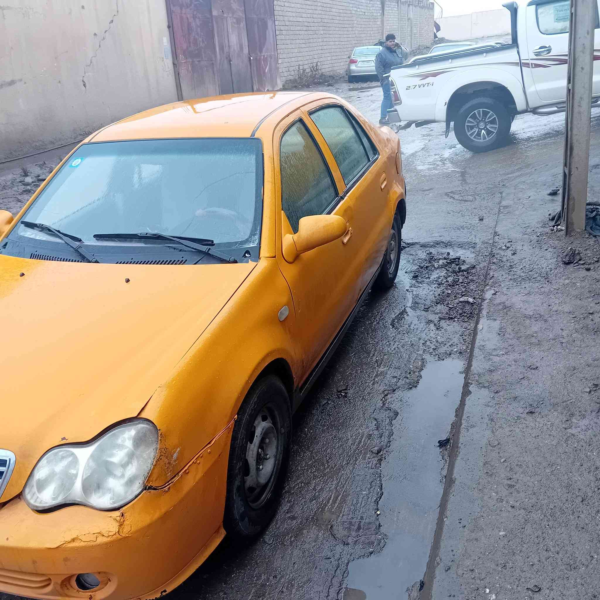 سكياي لبيع وديل 2012  مبيه قرمات هيه مطلوبه سنه الشرعي بل انتصار موصل ول كشر كدام العي ***********
